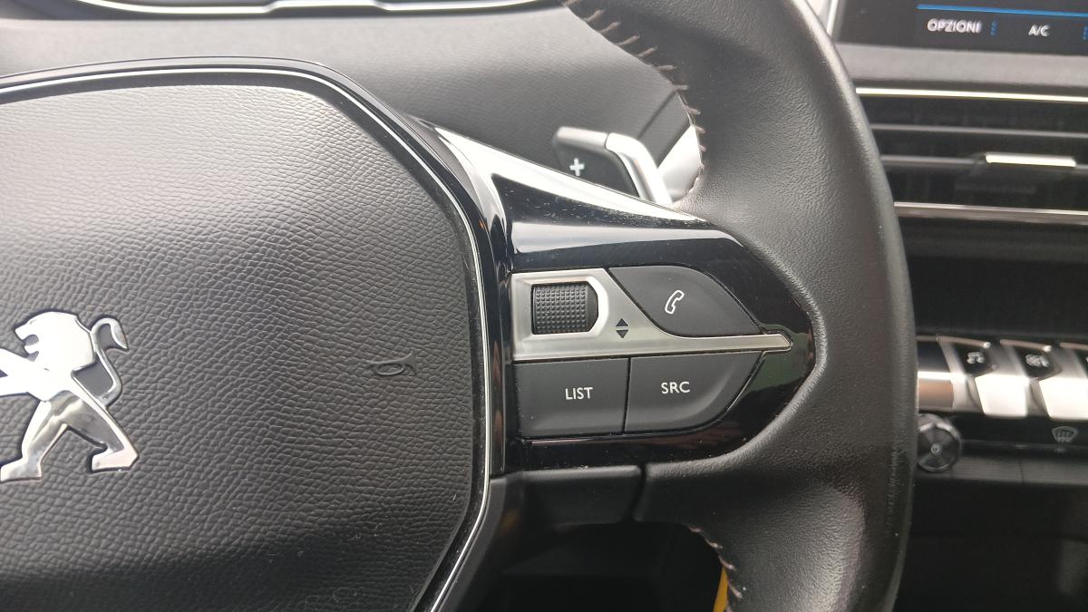 Peugeot 3008 BlueHDi 130 S&S EAT8 Business 777
